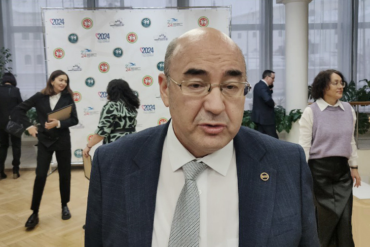    Радиф Замалетдинов: «Работы, которые мы проверяли, в принципе соответствуют установленным стандартам».   
Фото: Альфред Мухаметрахимов