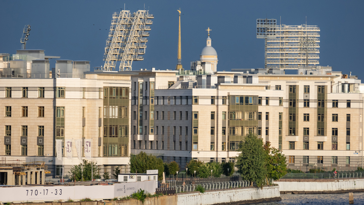    Источник: Александр Рощин_СПб