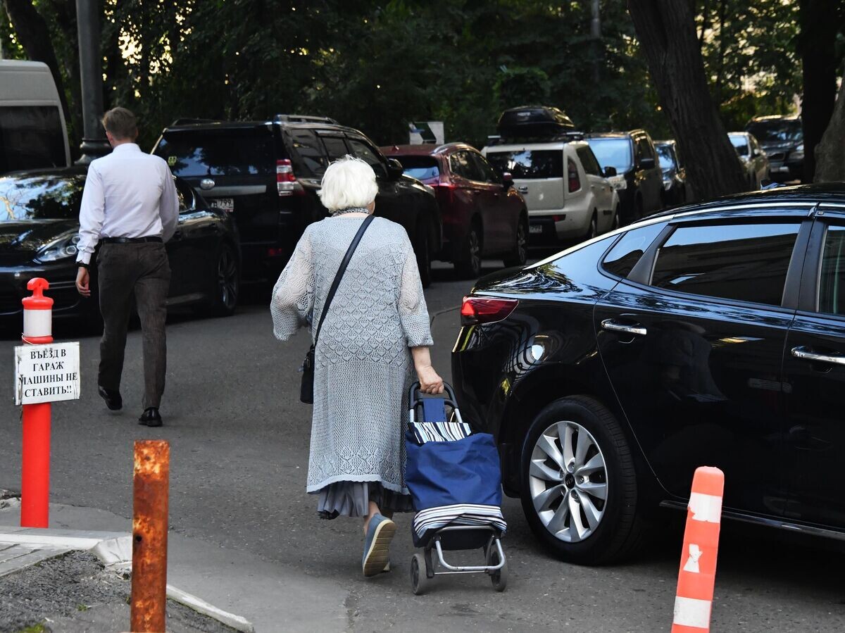    Повседневная жизнь в Москве© РИА Новости / Наталья Селиверстова