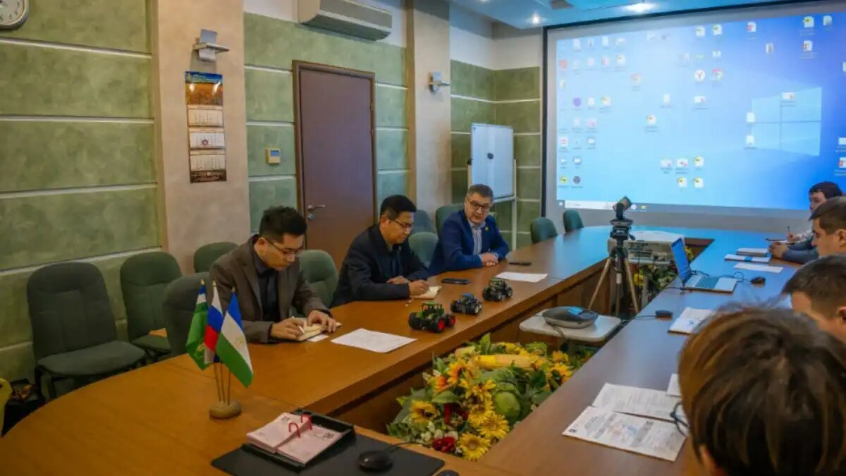 Фото: agriculture.bashkortostan.ru / пресс-служба Минсельхоза Башкортостана
Китайская компания планирует организовать сборку тракторов в Башкортостане