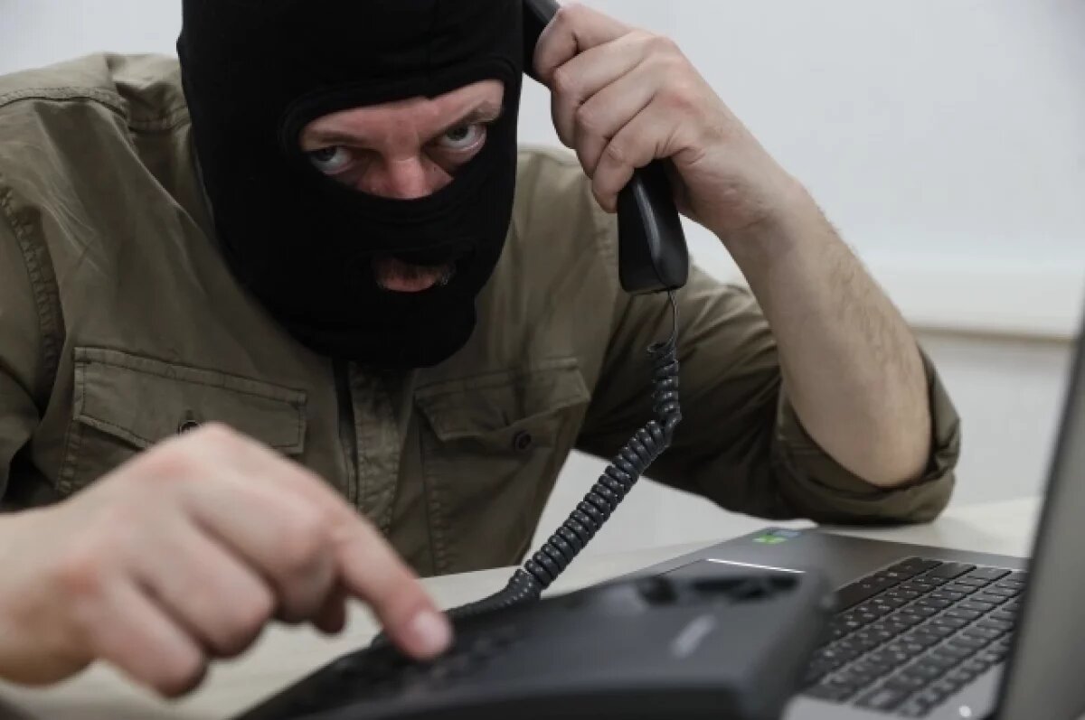    Еще 35 жителей Брянской области попали в сети дистанционных мошенников