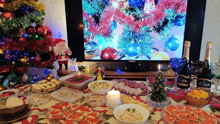 На Новый год наш организм ждет большое испытание. Фото: Виктор Лисицын/Globallookpress 