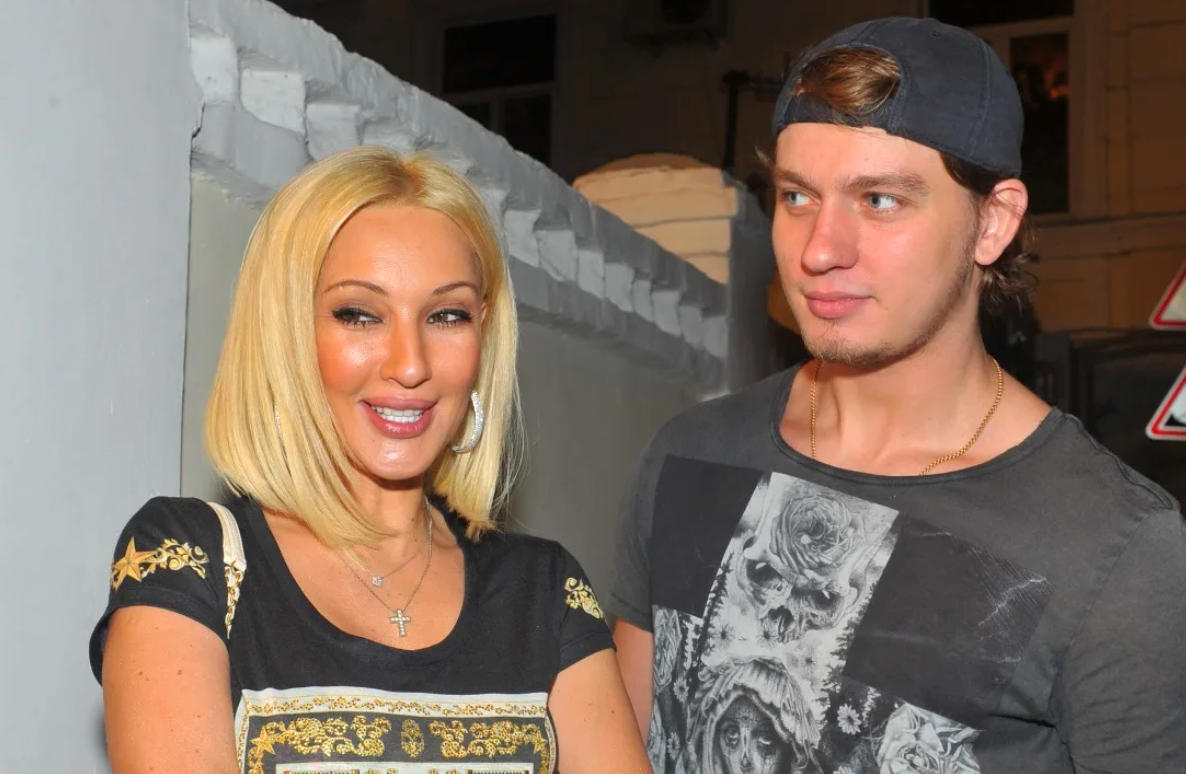 на фотоЛера Кудрявцева и Игорь Макаров