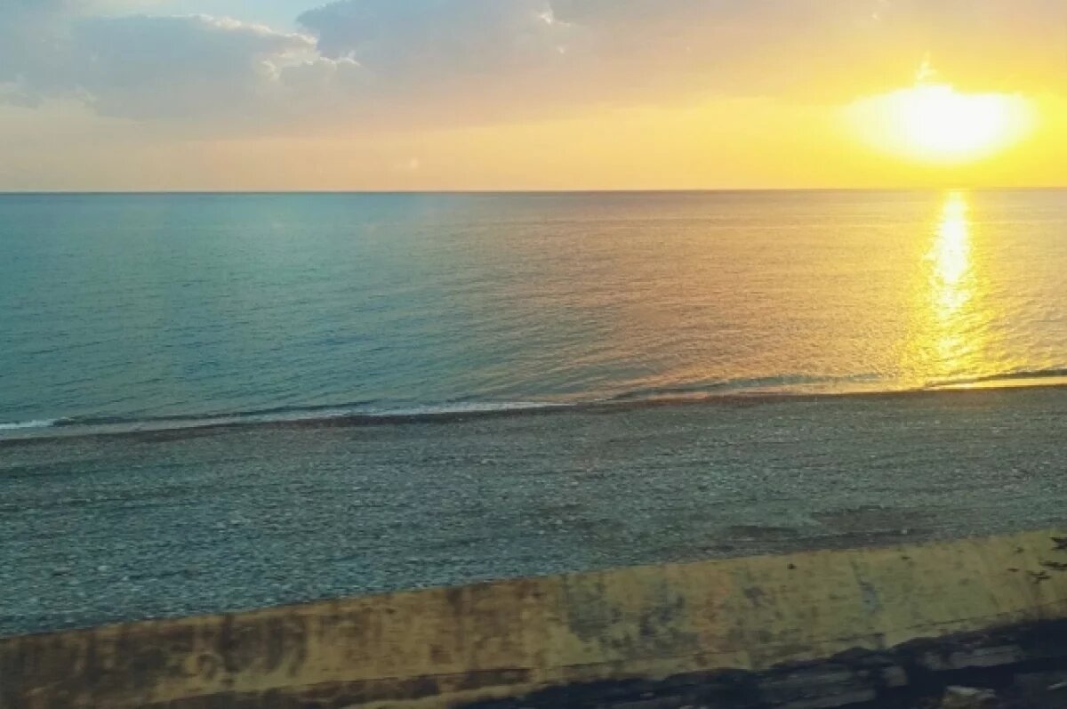    Эколог Пукалов: мазут в анапском море может всплыть летом 2025 года