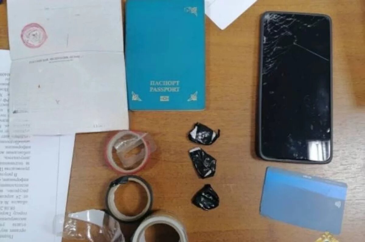    В Твери поймали иностранца-наркозакладчика