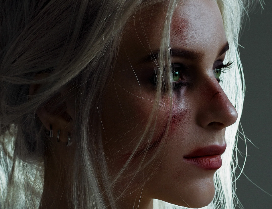 Девушка крепостная