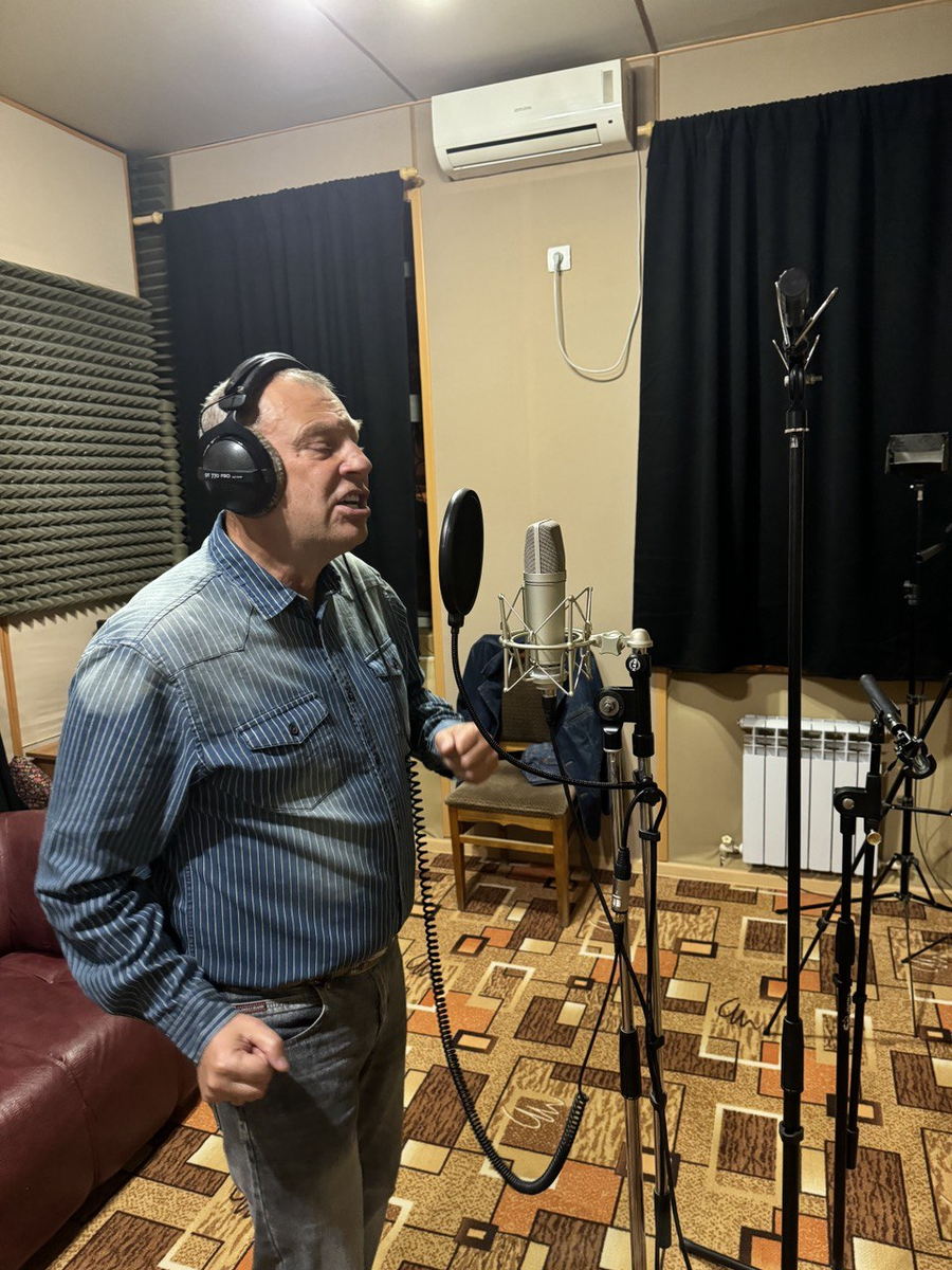 Как рекламировать свои песни: проверенная стратегия музыканта