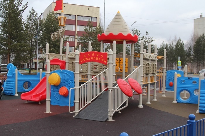    Бывшая сотрудница УКСа Пыть-Яха отсудила у мэрии компенсацию морального ущерба из-за травмы маленького сына