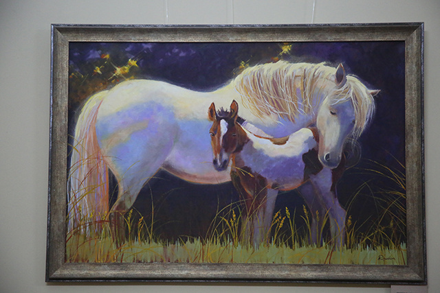 В Тверской городской Думе открылась выставка живописи Анны Дробот