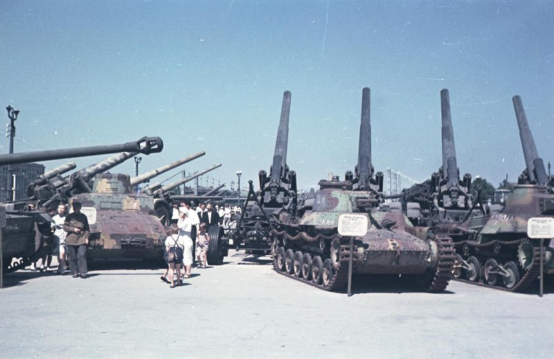 Хорошо узнаваемы: Тип 95 "Со-Ки", Тип 97 "Чи-Ха" и Тип 95 "Ха-Го". 