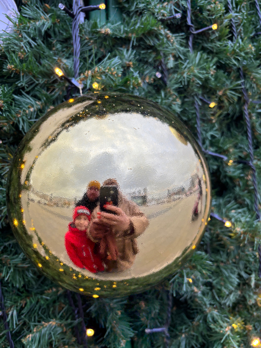 Фото автора. Пытаемся разглядеть сказку. Все как-то мутно )))