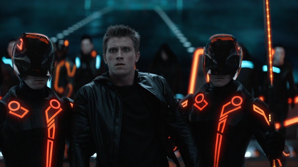 "Трон: Наследие", 2010