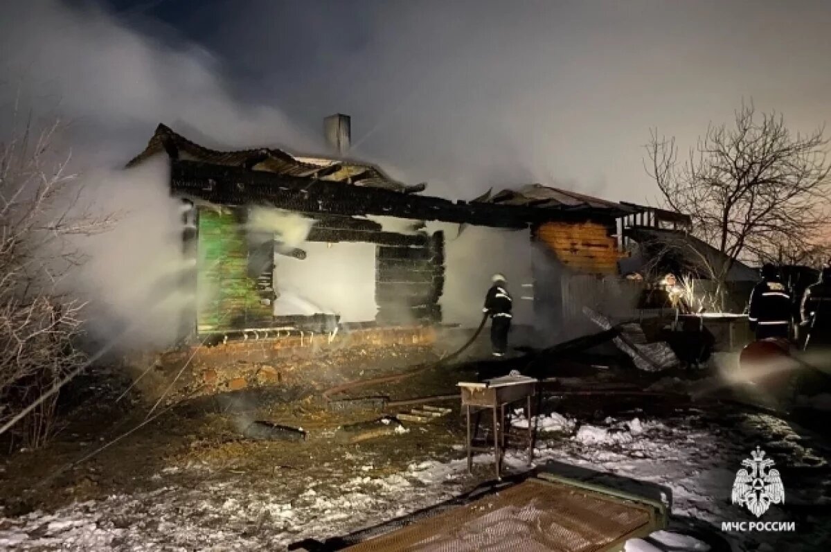    Дом многодетной семьи с 6 детьми сгорел в Башкирии