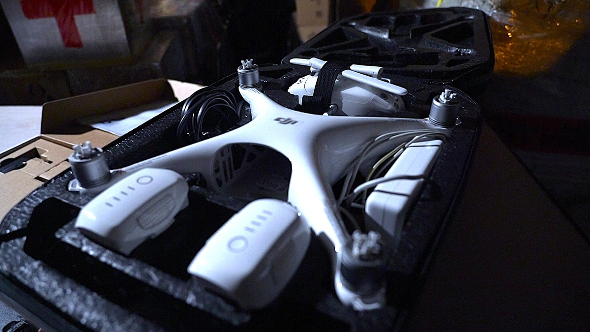    Сургутяне отправили квадрокоптер в помощь бойцам СВО