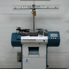 Так выглядит вязальный станок