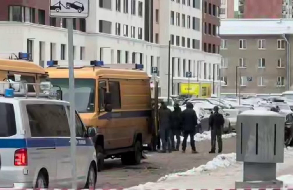    К сожалению, Кириллов считал, что реальной угрозы покушения на него со стороны ГУР нет.