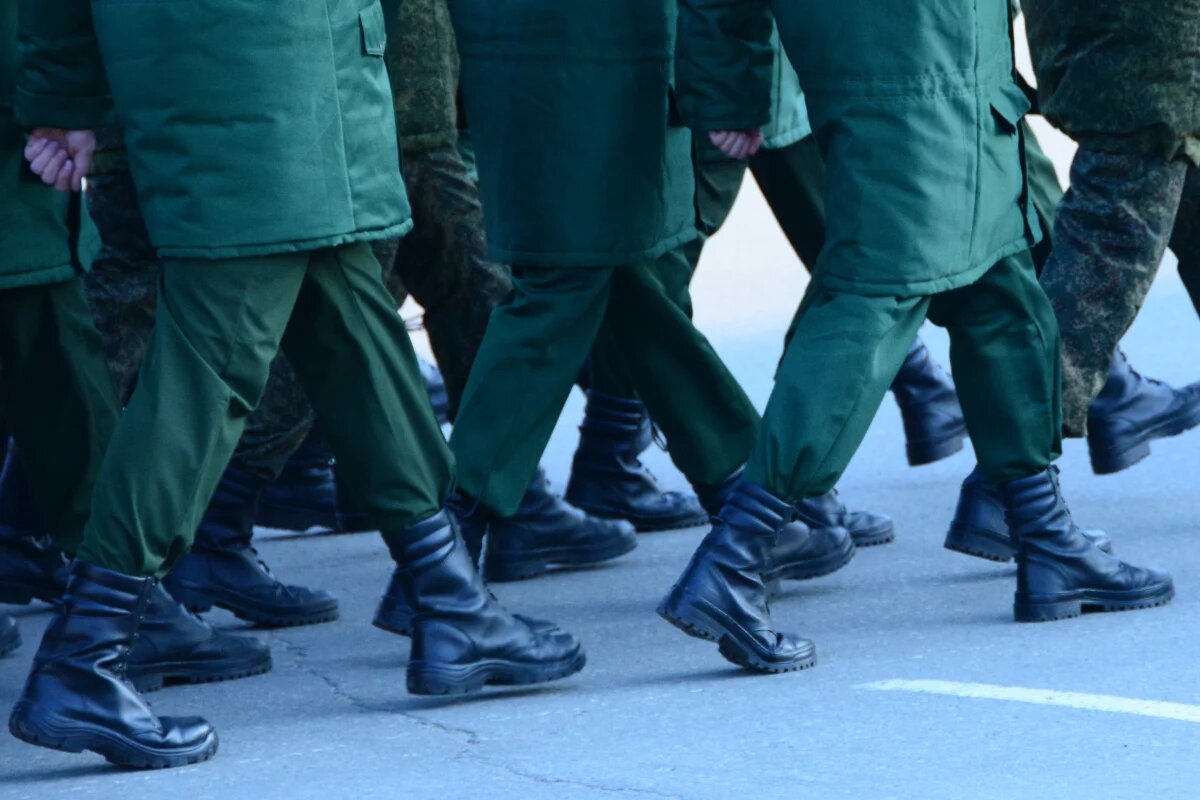    Представитель следственного комитета подчёркивает: по возвращении экс-министра из-за «ленточки» с большой долей вероятности дело вновь возобновят.