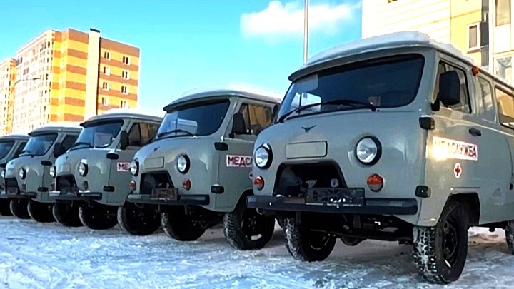   В больницы Югры закупили 30 новых автомобилей