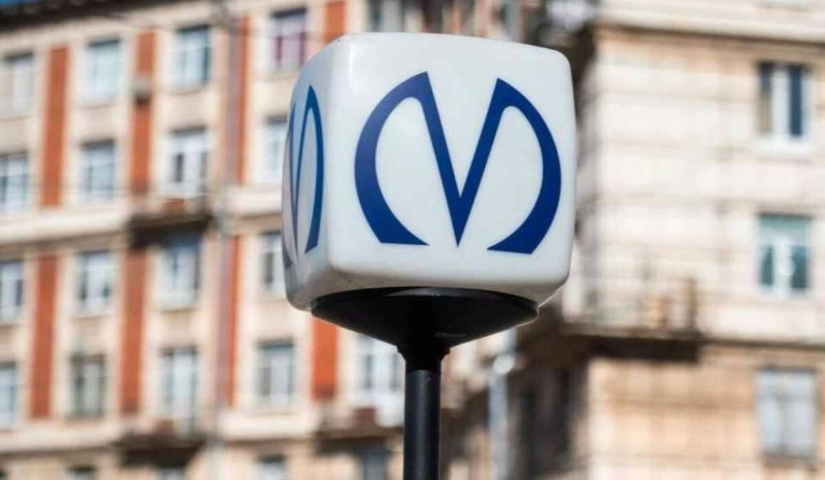     Знак метров Петербурге. Источник: kp.ru Автор фото: Юлия Пыхалова