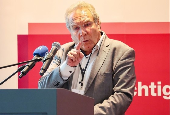    Клаус Эрнст