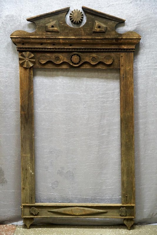 Наличник деревянный. Лесосибирский краеведческий музей. https://goskatalog.ru/portal/#/collections?id=45145910 