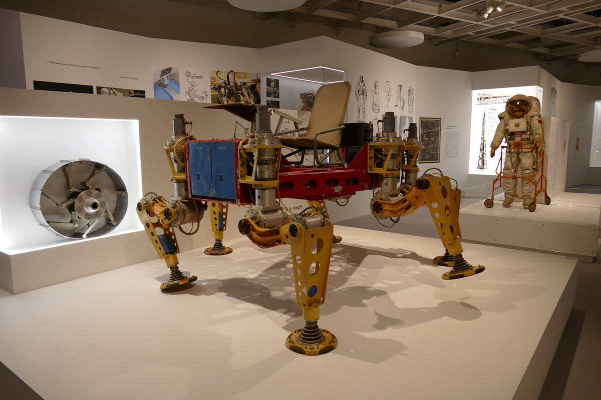 На выставке "Политехнический музей: создавая настоящее"данному аппарату самое место.