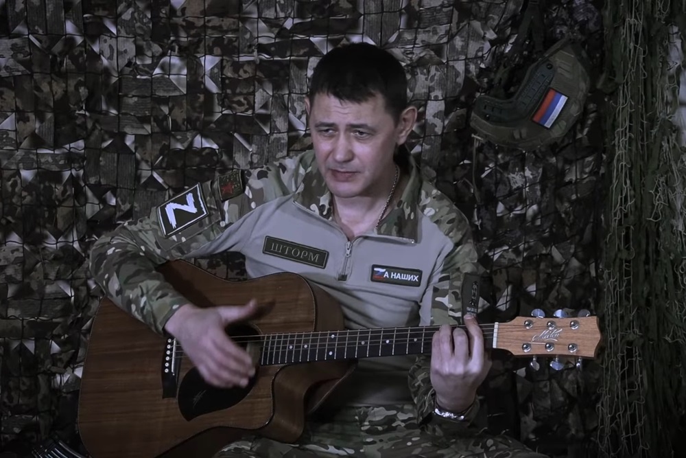    На фронте Пестов выступает крайне редко. Все время уходит на решение боевых задач. / Сергей Пестов