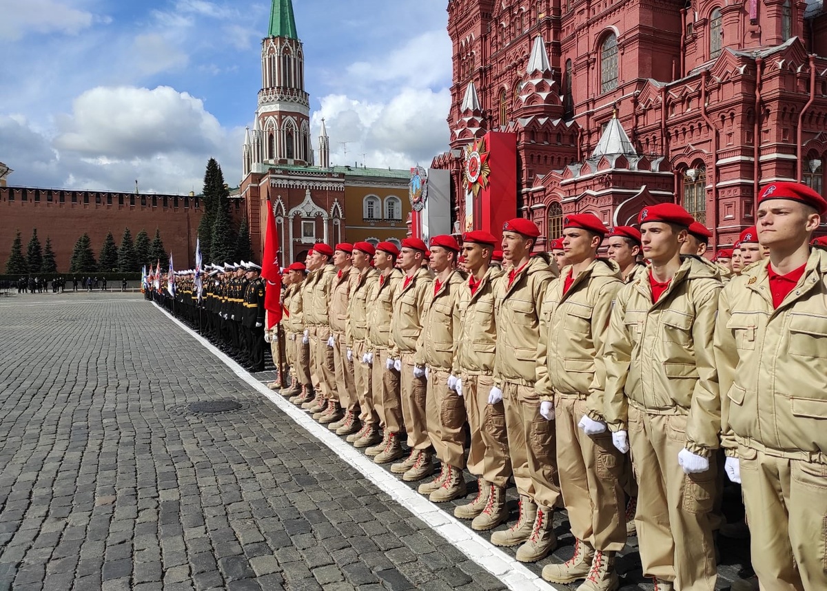 Парад Победы 9 мая на Красной площади