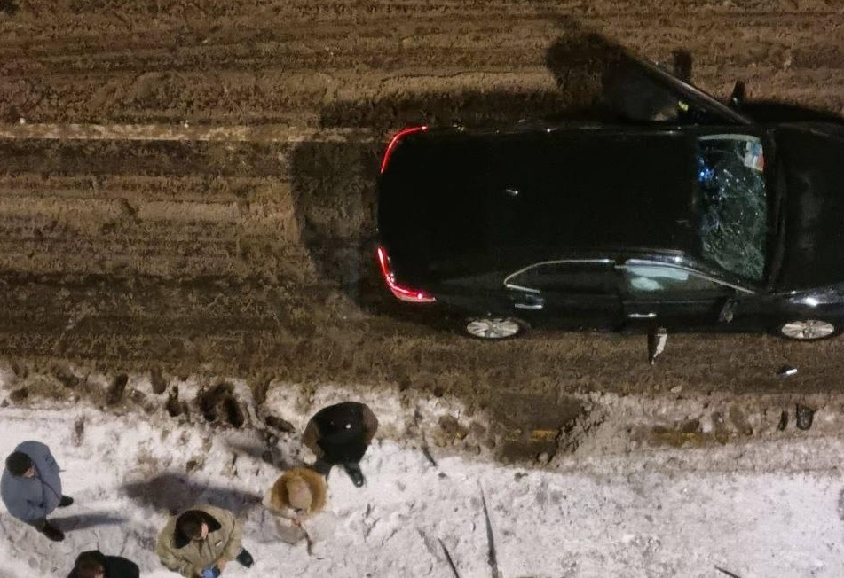    Одна из задач теракта - напугать российские элиты, заставить их давить на Кремль с требованиями о заключении мира, а это может ослабить позицию РФ на будущих переговорах.