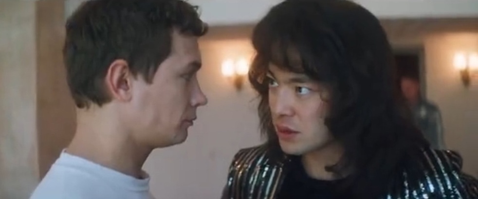 Бари Каримович в кадре - узнали? Фото скрин шот. 