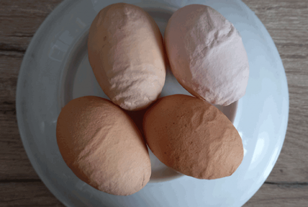 Сморщенная скорлупа куриных яиц – причины и способы решения