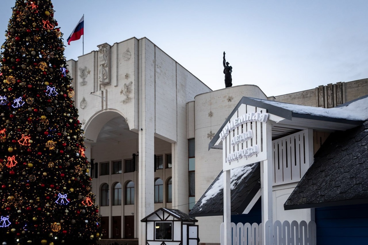   Юные куряне смогут посетить приемную Деда Мороза