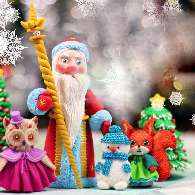    Дед Мороз из полимерной глины   
Источник: Скриншот из видео