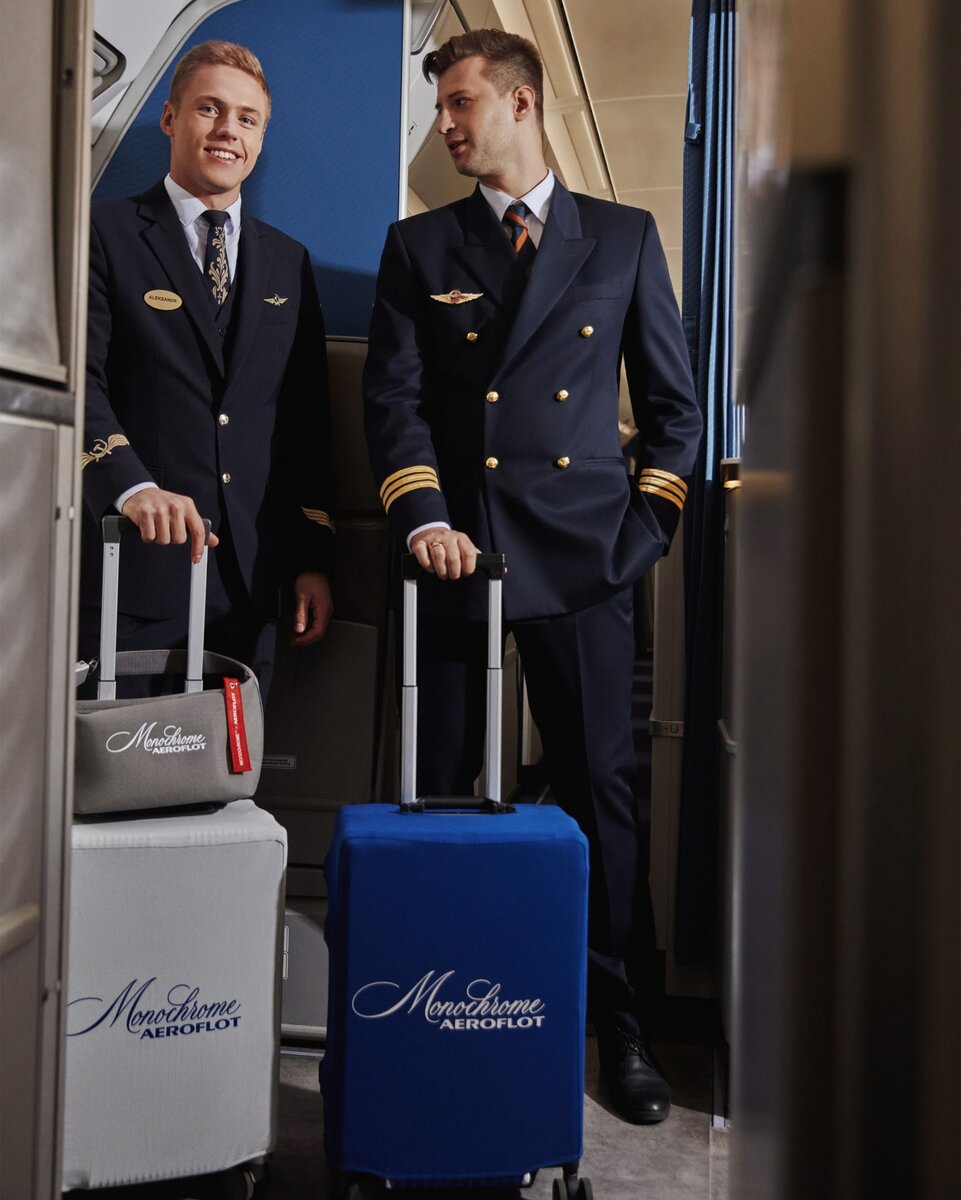 MONOCHROME и «Аэрофлот» выпустили совместный дроп в духе ретроавиации  