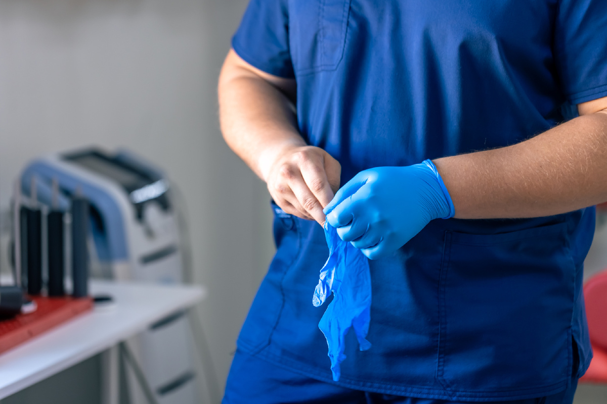 Опытные специалисты обеспечат высокий результат и комфорт на всех этапах лечения.