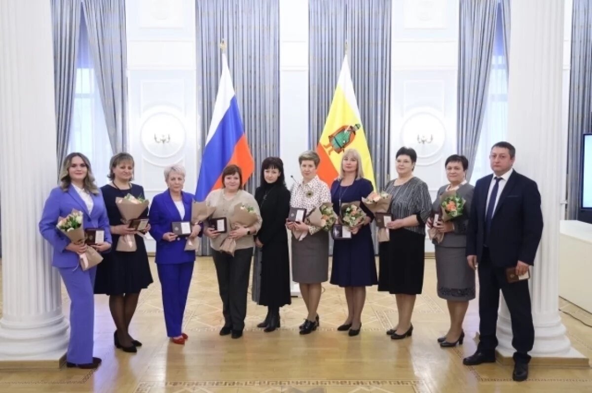    Рязанские наставники награждены за вклад в развитие молодежи