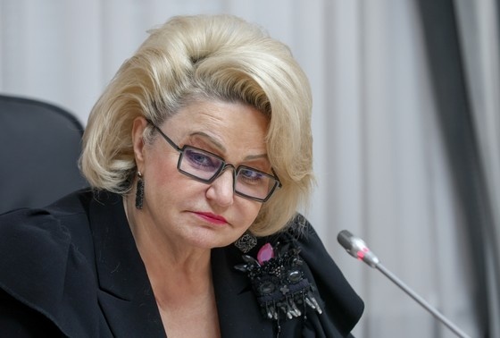    Нина Останина