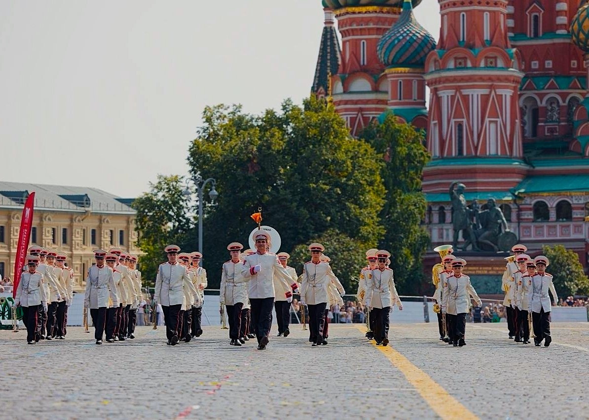 Духовой оркестр "Виртуозы" на фестивале духовых оркестров "Спасская башня детям"