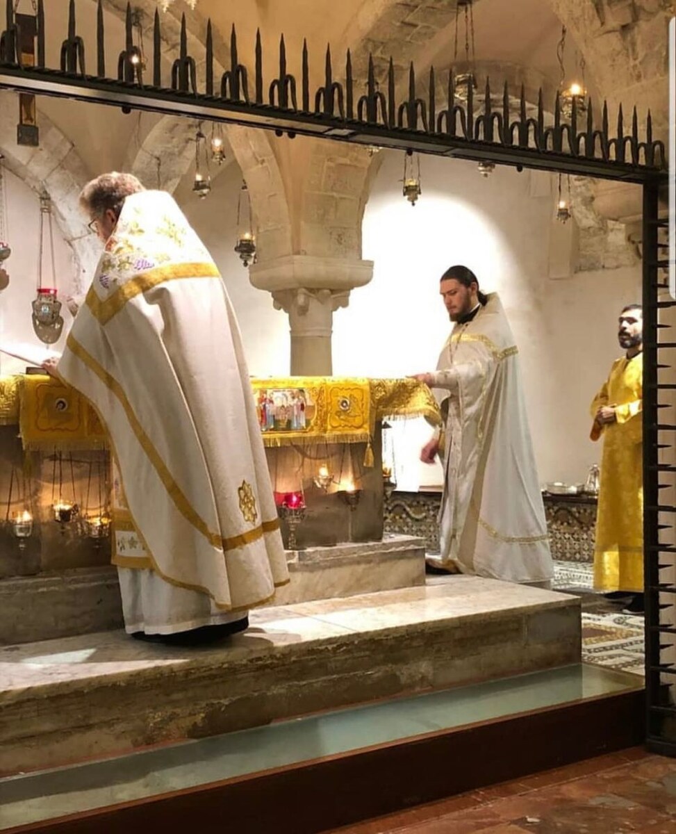 Базилики свт. Николая в Бари. Сподобился послужить у мощей свт. Николая!