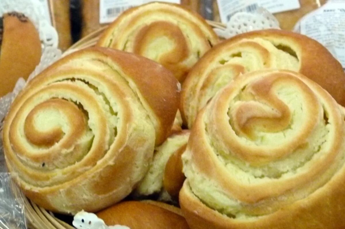    Жительница Омска пожаловалась на фекалии мышек в школьных булочках