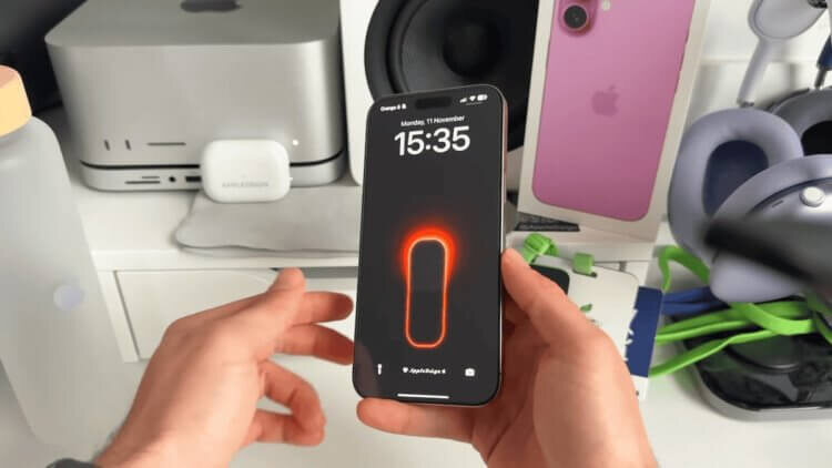    Вот такие прикольные обои можно добавить на iPhone с iOS 16 и новее. Изображение: click-or-die.ru