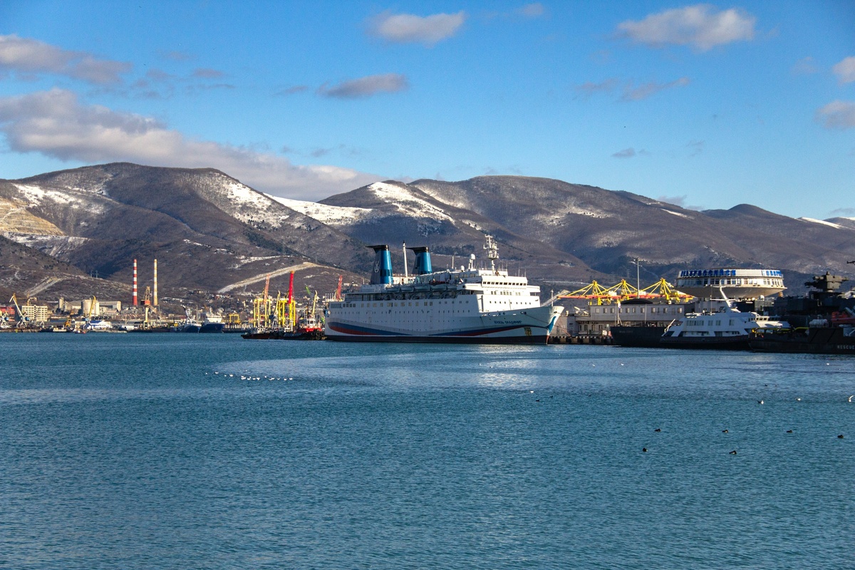 Фото с бесплатного фотостока https://unsplash.com, автор Stepan Konev