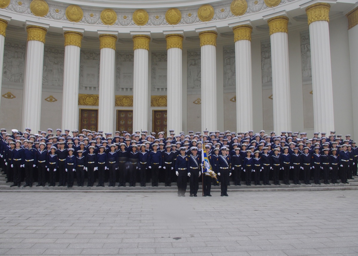 Навигацкая школа Первого Московского кадетского корпуса на посвящении в кадеты на ВДНХ
