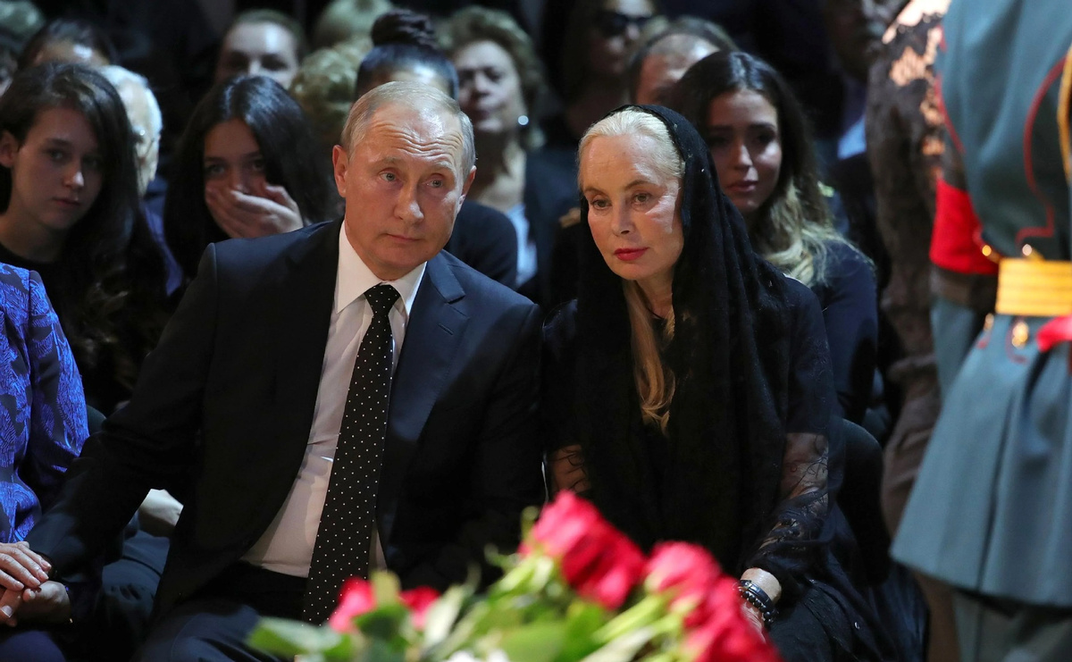 Нелли Кобзон и Путин