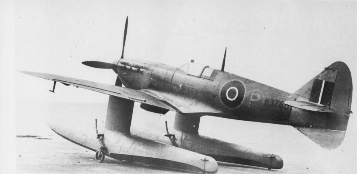 гидросамолет-истребитель Spitfire VB W3760 по время мореходных испытаний в MAEE, Хеленсборо
