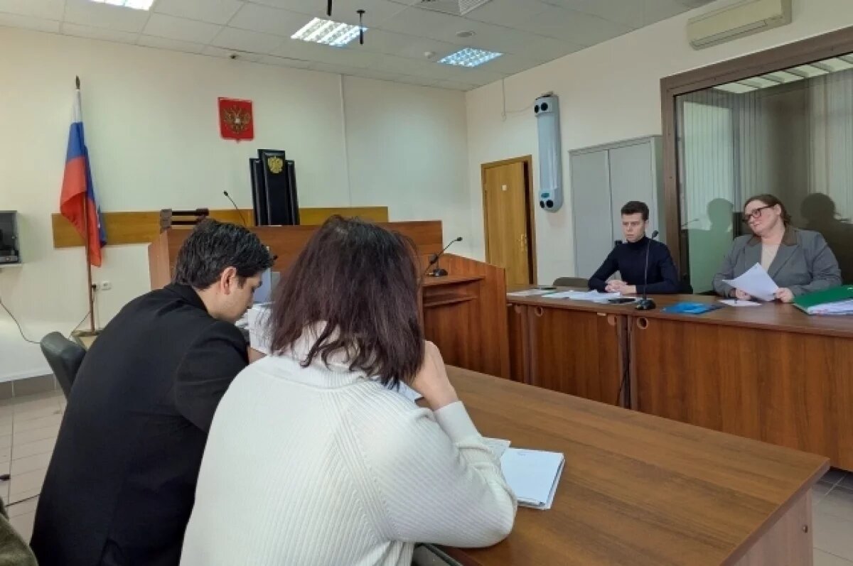    Суд отложил заседание по иску пострадавшей от ботулизма к «Самокату»