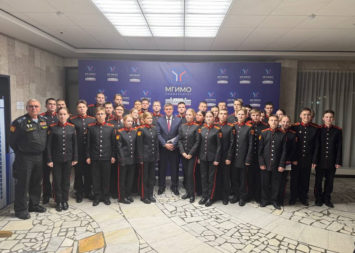 На экскурсии в МГИМО