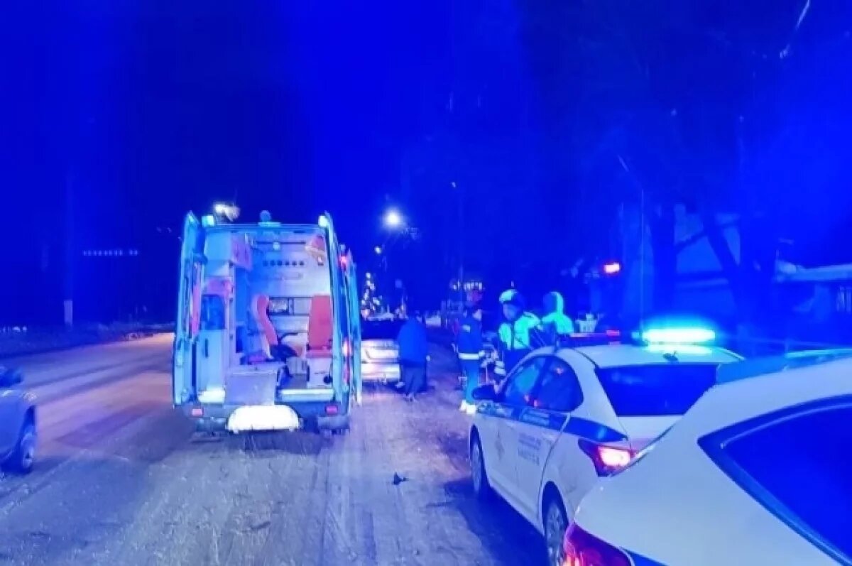    Две иномарки ударили пешехода на улице Красноармейской в Брянске