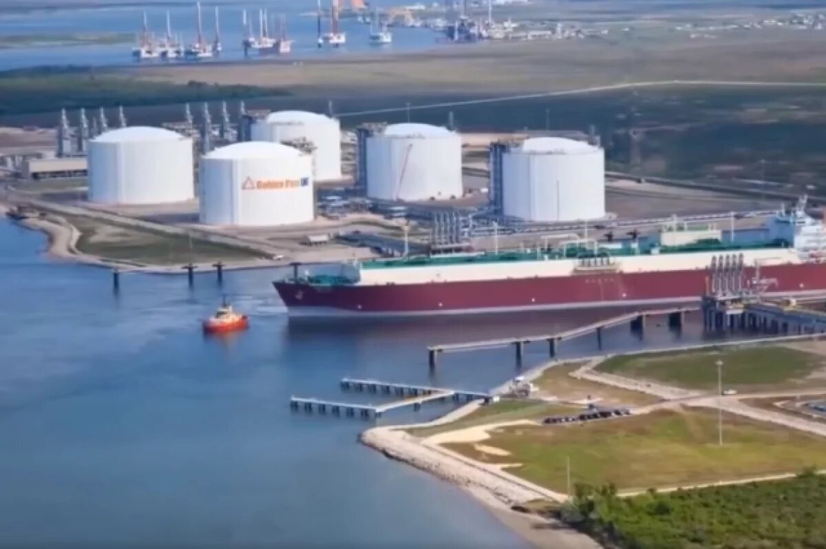    «Газпром» впервые поставил партию СПГ в Италию с терминала «Портовая»