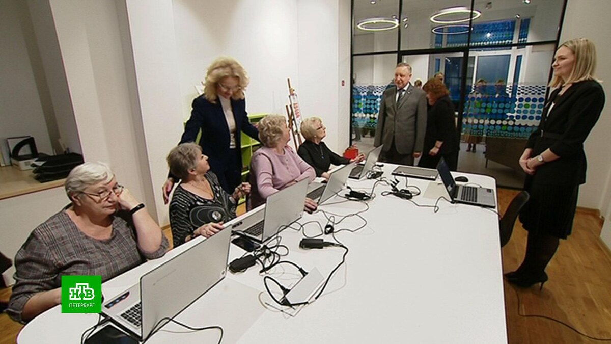    В Петербурге вице-премьер Голикова рассказала о деталях нацпроекта «Семья»